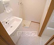 脱衣所に洗濯機置けます