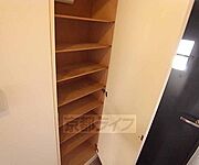 収納力のあるシューズボックスです。