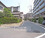 近隣は住宅街です。