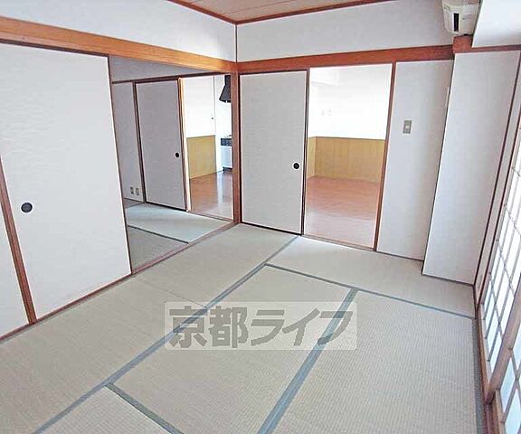 寝室