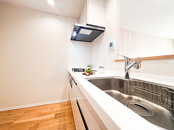 対面式で会話を...