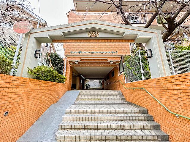 エントランス ライオンズマンション多摩永山第三 4階/-