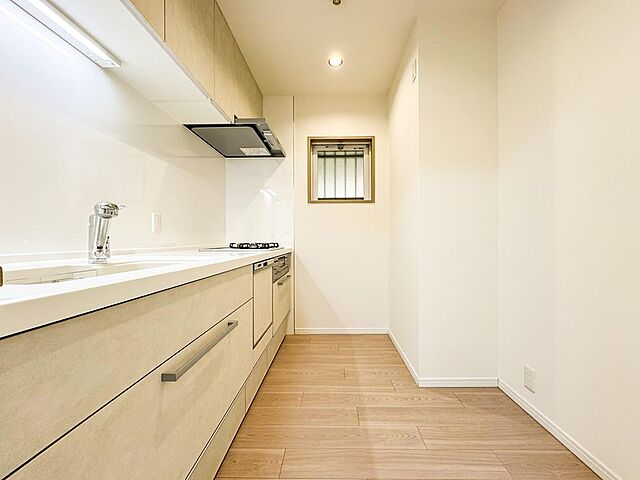 キッチン サンクタス・グロウヒルズ 3階/-