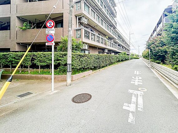 閑静な住宅街に...