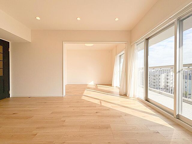 リビング/ダイニング 多摩市落合5丁目1-1