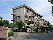 八王子市立ひよどり山中学校まで約1581m