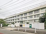 稲城市立稲城第二中学校 1800m