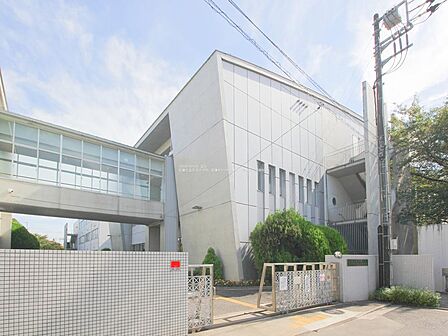 三鷹市立第三中学校まで約350m