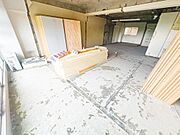 駅まで出れば生活に必要な物が揃う、暮らしやすい住環境でございます。2026/5/24撮影
