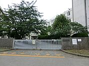 多摩市立多摩中学校まで約1239m