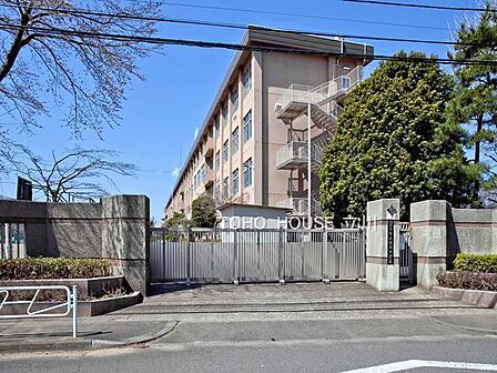 八王子市立由木中学校まで約1000m