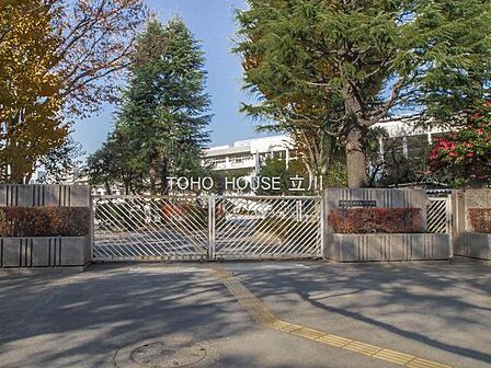 府中市立府中第一小学校まで約220m