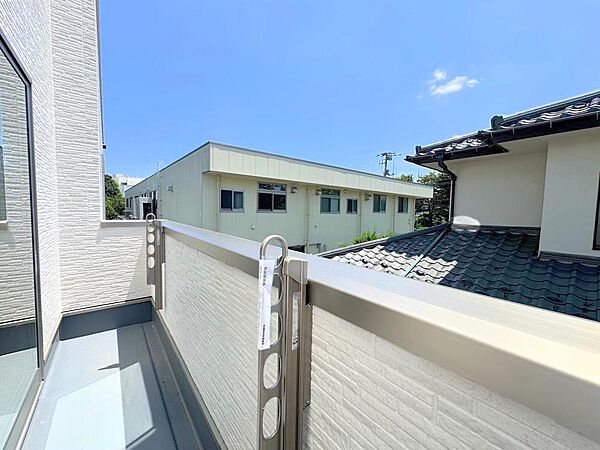 バルコニーを拡大表示