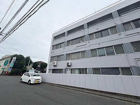 医療法人社団桐光会調布病院まで約374m
