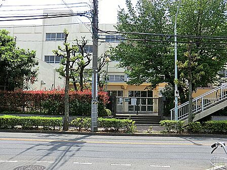 小金井市立小金井第三小学校 1.1km