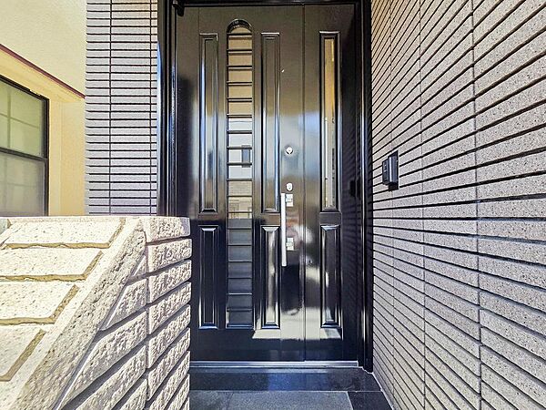 玄関を拡大表示