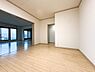 室内：※リフォーム前の写真物件の陽当りや通風・仕様設備やお部屋の大きさの比較、近隣・周辺環境や街並みなど、掲載していない情報が現地にはたくさんあります。是非現地をご確認ください。