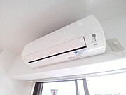もちろんエアコン１台が設備で付いてます。