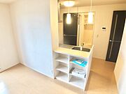 人気のカウンターシステムキッチンもございます。