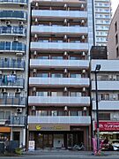8階建てオートロック付マンション