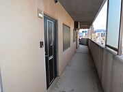 玄関前の共用廊下