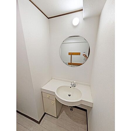 トイレ手洗い