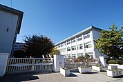 小田原市立富水小学校 徒歩23分。 1810m