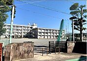 南足柄市立岩原小学校 徒歩12分。 940m