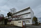 秦野市立/渋沢小学校 徒歩28分。 2240m