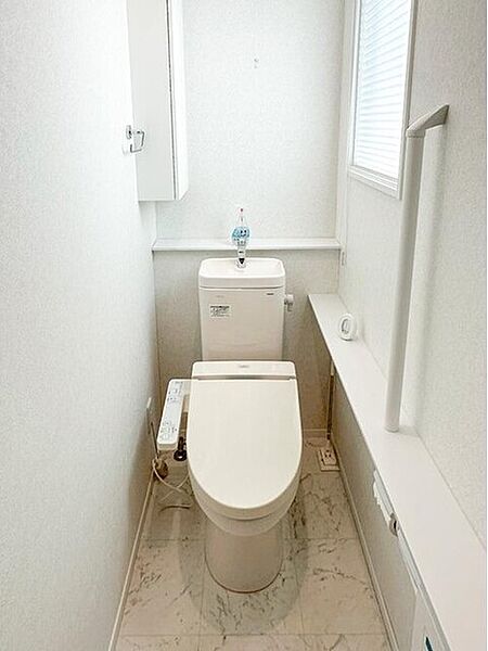 トイレを拡大表示