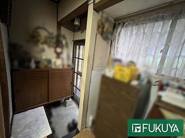 玄関を拡大表示