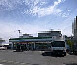 ファミリーマート 橿原小綱町店