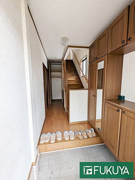 玄関を拡大表示