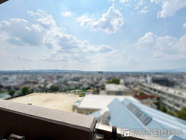 バルコニー アルカディーナ城陽 8階/-