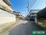 前面道路幅員約6ｍ、間口11.8mございますので、お車を駐車の際も安心です♪