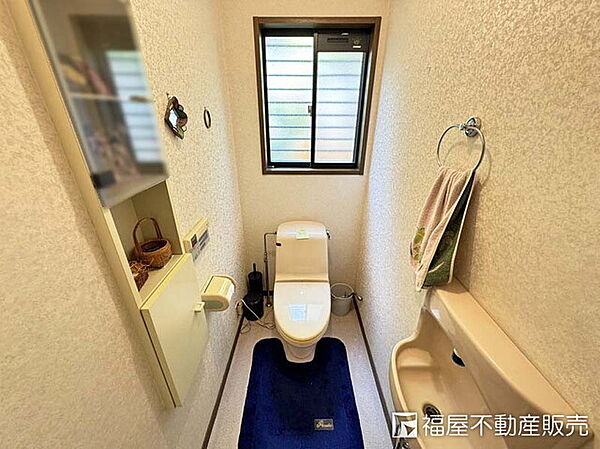 トイレを拡大表示
