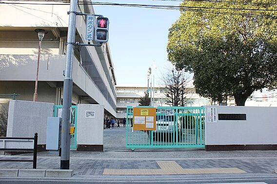 吹田市立豊津西...