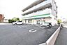 周辺：ファミリーマート中山競馬場前店 徒歩6分。 440m