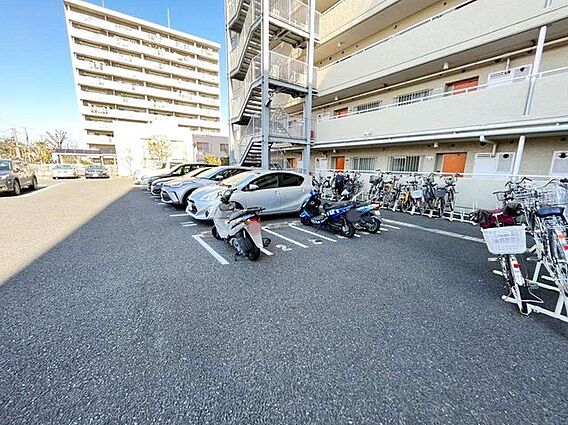 【バイク置き場...