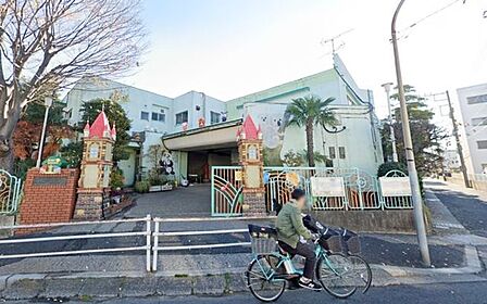 原木幼稚園 徒歩13分。 1040m