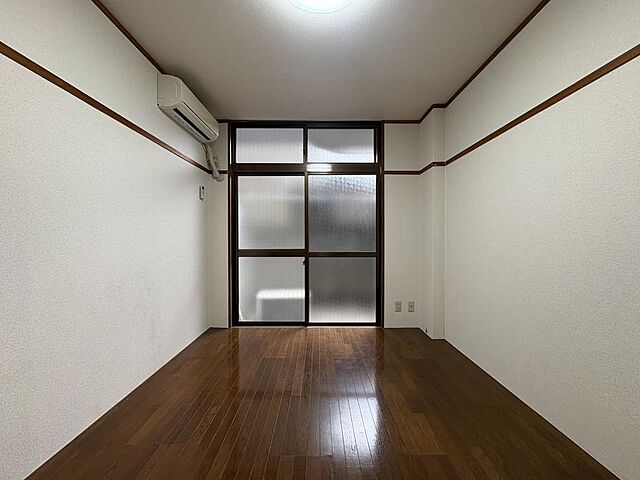 寝室