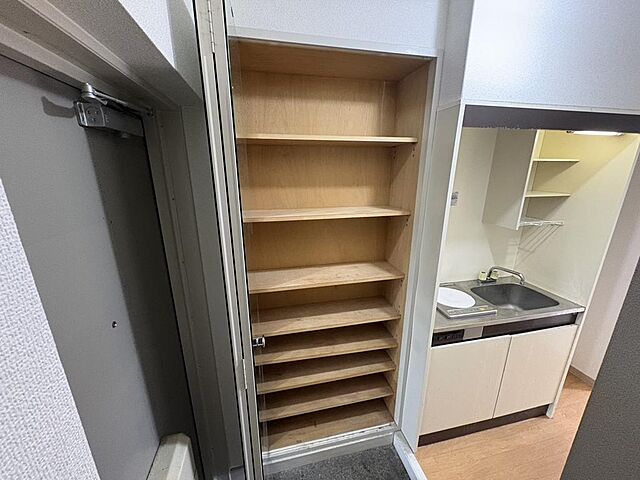 収納