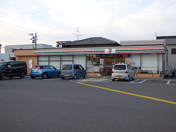 画像16:セブンイレブン 下鳥羽東柳長町店（224m）