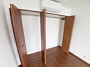 洋室6帖のクローゼット
