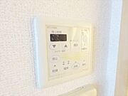 便利な浴室暖房乾燥機付き