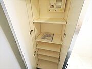 シューズ収納