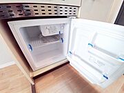 ミニ冷蔵庫付き
