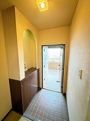 玄関 久米町マンション 5階/-