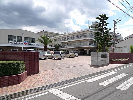 高松市立国分寺中学校：徒歩11分（880ｍ）