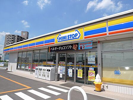ミニストップ高松大池南店:徒歩6分(450m)